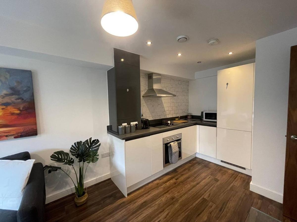 Modern Spacious 1 Bed Flat In Birmingham City Centre With Free Parking, Fast Free Wifi And Netflix Eksteriør billede