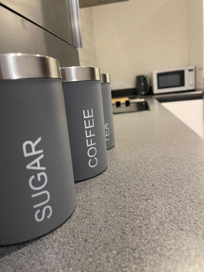 Modern Spacious 1 Bed Flat In Birmingham City Centre With Free Parking, Fast Free Wifi And Netflix Eksteriør billede