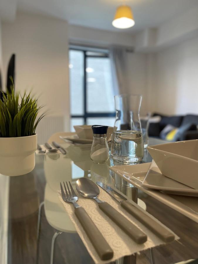 Modern Spacious 1 Bed Flat In Birmingham City Centre With Free Parking, Fast Free Wifi And Netflix Eksteriør billede