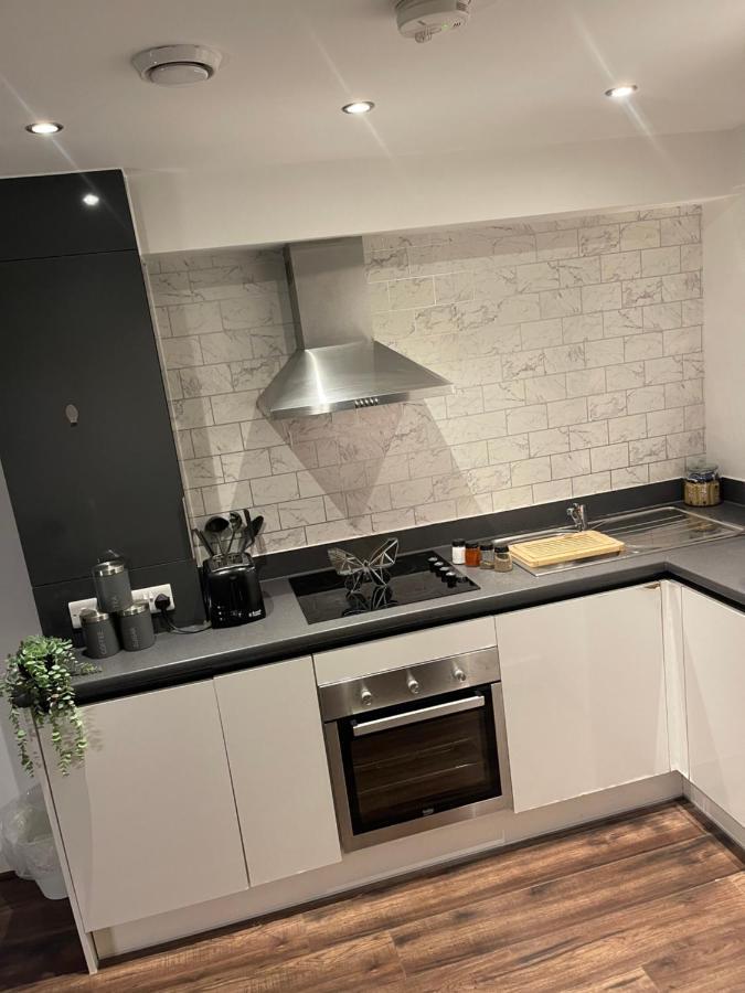 Modern Spacious 1 Bed Flat In Birmingham City Centre With Free Parking, Fast Free Wifi And Netflix Eksteriør billede